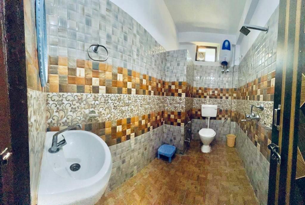 Hotel Ananta Residency Rishīkesh Zewnętrze zdjęcie